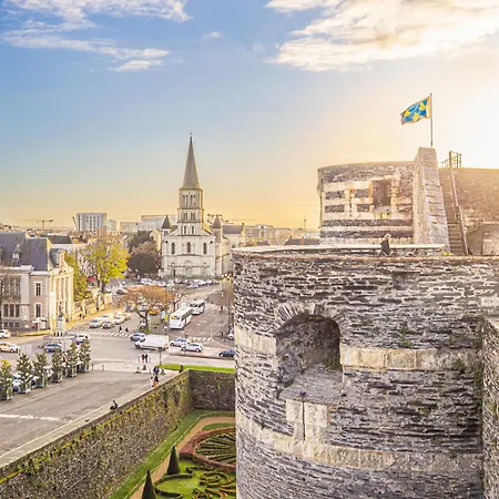 Holiday home Domaine Des 3 Villages Bouchemaine